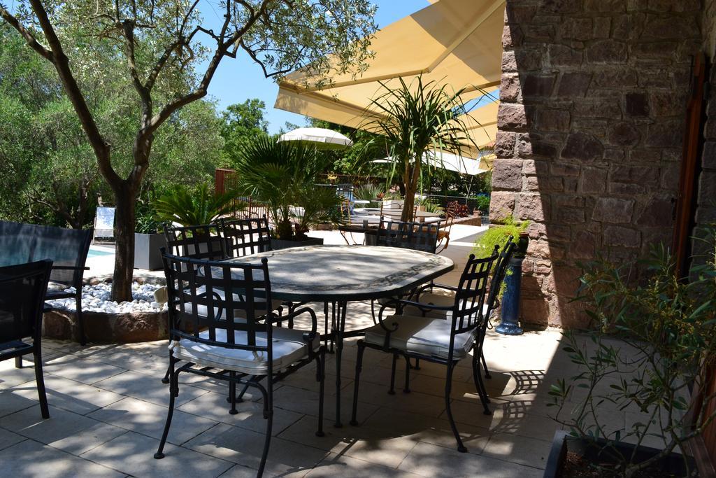 B&B La Palatine Frejus Exterior photo